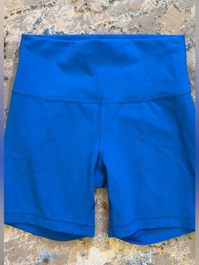 Lululemon wunder train HR 6” short